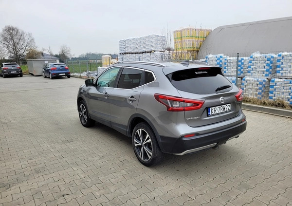 Nissan Qashqai cena 65900 przebieg: 131000, rok produkcji 2017 z Sztum małe 254